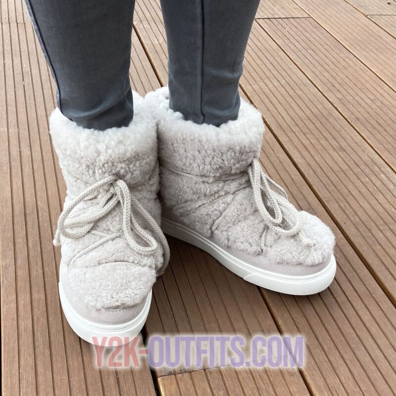 Y2K Fur Boots
